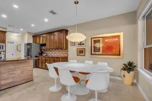2 Glistening Pond Pl, The Woodlands, TX 77382 - Photo 5