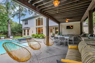 2 Glistening Pond Pl, The Woodlands, TX 77382 - Photo 3