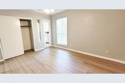 6374 Creekbend Drive, Houston, TX 77096 - Photo 13