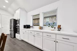 19306 Seabiscuit Stable Trl, Tomball, TX 77377 - Photo 9