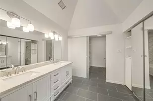 12625 Memorial Dr, Houston, TX 77024 - Photo 11