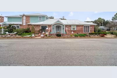 804 Alvin Street, El Campo, TX 77437 - Photo 1