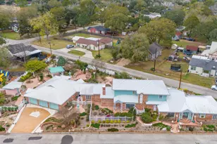 804 Alvin St, El Campo, TX 77437 - Photo 5