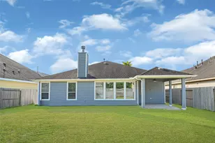 508 Township Dr, League City, TX 77573 - Photo 3