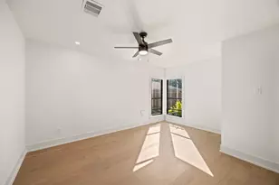 709 W 39th St, Houston, TX 77018 - Photo 21