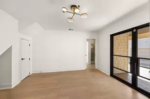 709 W 39th St, Houston, TX 77018 - Photo 17