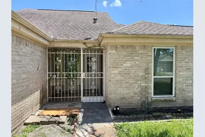 6147 Briar Glade Drive, Houston, TX 77072 - Photo 3