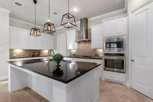 2024 Arrowood Glen Dr, Houston, TX 77077 - Photo 11