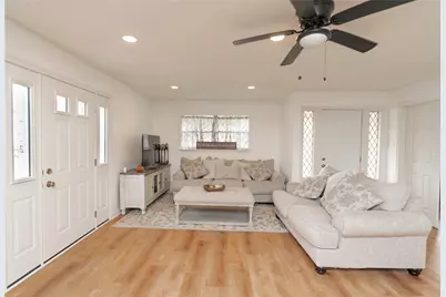 2817 Sams Drive, Seabrook, TX 77586 - Photo 9