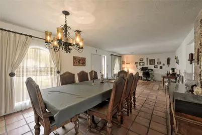 10406 Sagevale Court, Houston, TX 77089 - Photo 9