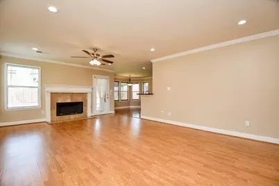 11707 Turtle Lake Drive, Houston, TX 77064 - Photo 9