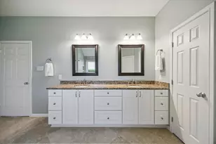 4423 Bermuda Dr, Sugar Land, TX 77479 - Photo 17