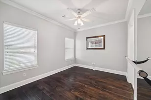 205 W 24th St, Houston, TX 77008 - Photo 23