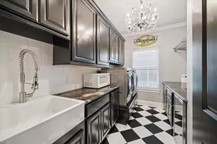 205 W 24th St, Houston, TX 77008 - Photo 27