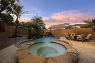 205 W 24th St, Houston, TX 77008 - Photo 29