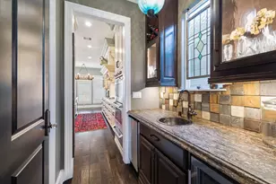 205 W 24th St, Houston, TX 77008 - Photo 11