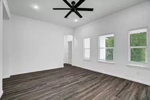 113 County Rd 645, Dayton, TX 77535 - Photo 9