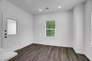 113 County Rd 645, Dayton, TX 77535 - Photo 11