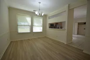 13802 Rosebranch Ct, Houston, TX 77059 - Photo 5