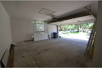 13802 Rosebranch Court, Houston, TX 77059 - Photo 17