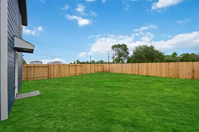 6006 Pineapple Street, Houston, TX 77048 - Photo 17