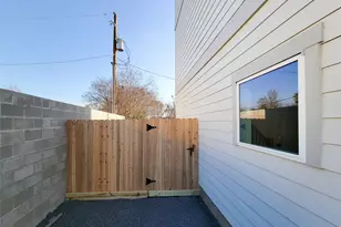 7703 Earl Rudder Wy, Houston, TX 77055 - Photo 43