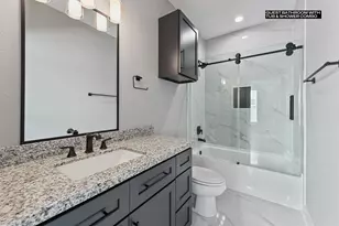 7704 Sealey St, Houston, TX 77088 - Photo 15