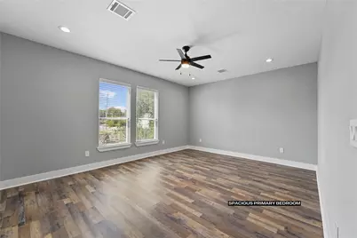 7704 Sealey Street, Houston, TX 77088 - Photo 9