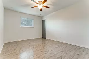 948 Spring Hills Dr, New Braunfels, TX 78130 - Photo 17