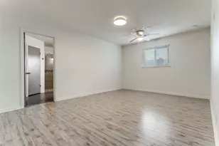 948 Spring Hills Dr, New Braunfels, TX 78130 - Photo 15