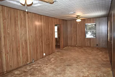 1601 Columbia Street, Liberty, TX 77575 - Photo 9