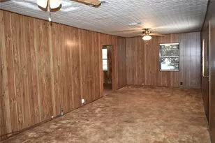 1601 Columbia St, Liberty, TX 77575 - Photo 9