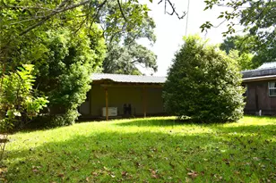 1601 Columbia St, Liberty, TX 77575 - Photo 23