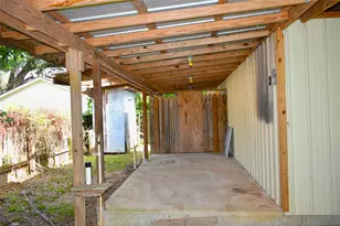 1601 Columbia St, Liberty, TX 77575 - Photo 25