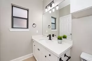 3014 S Rice Ave, Houston, TX 77056 - Photo 11