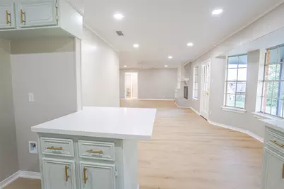 1601 Westwind Dr, Brenham, TX 77833 - Photo 9