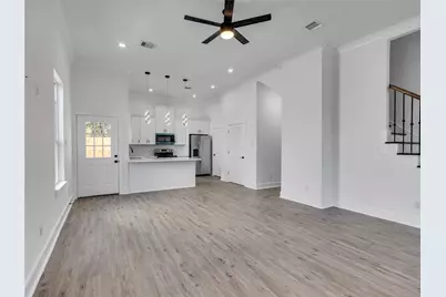 5126 Clover Street #A, Houston, TX 77033 - Photo 5