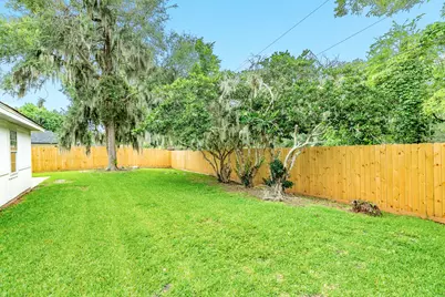 105 Sugar Cane Trace, Lake Jackson, TX 77566 - Photo 23