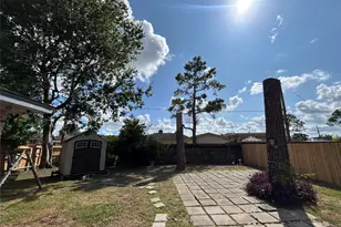 4019 Belgrade Dr, Houston, TX 77045 - Photo 11