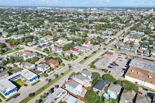 2010 Rosenberg St, Galveston, TX 77550 - Photo 45