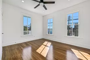 2010 Rosenberg St, Galveston, TX 77550 - Photo 31