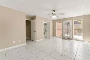 7231 Granvia Dr, Houston, TX 77083 - Photo 9