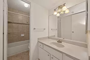 3100 Jeanetta St, Houston, TX 77063 - Photo 17