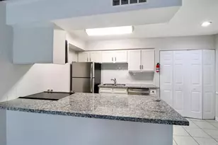5929 Queensloch Dr, Houston, TX 77096 - Photo 3