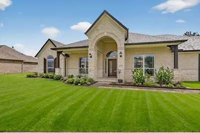 16438 Stonewall Street, Conroe, TX 77303 - Photo 3