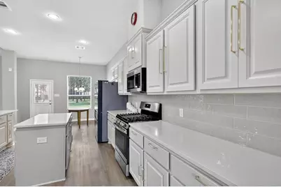 16438 Stonewall Street, Conroe, TX 77303 - Photo 13