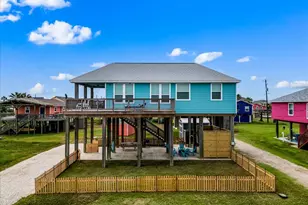 307 Olive St, Surfside Beach, TX 77541 - Photo 3