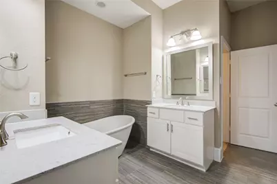 1204 Birkland Pine Lane, Houston, TX 77043 - Photo 23
