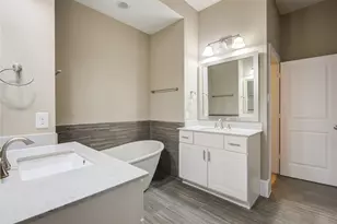 1204 Birkland Pine Ln, Houston, TX 77043 - Photo 23
