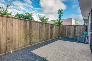 1204 Birkland Pine Ln, Houston, TX 77043 - Photo 25